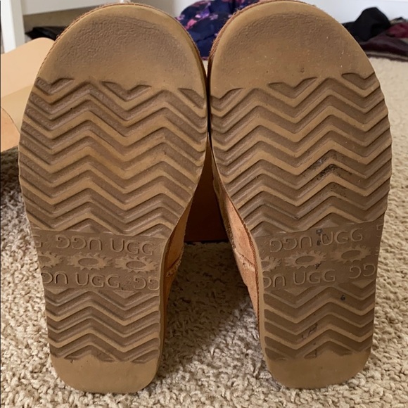 Ugg Boots. Original design. Chestnut color. - Picture 5 of 5